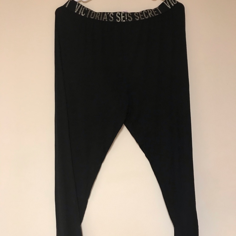 Victoria’s Secret logo night sleep pant.